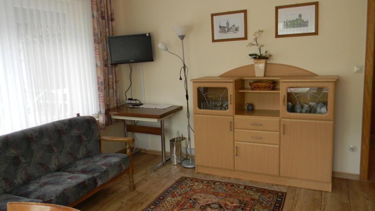 Gastehaus Am Calmont Bed & Breakfast Ediger-Eller Exterior foto