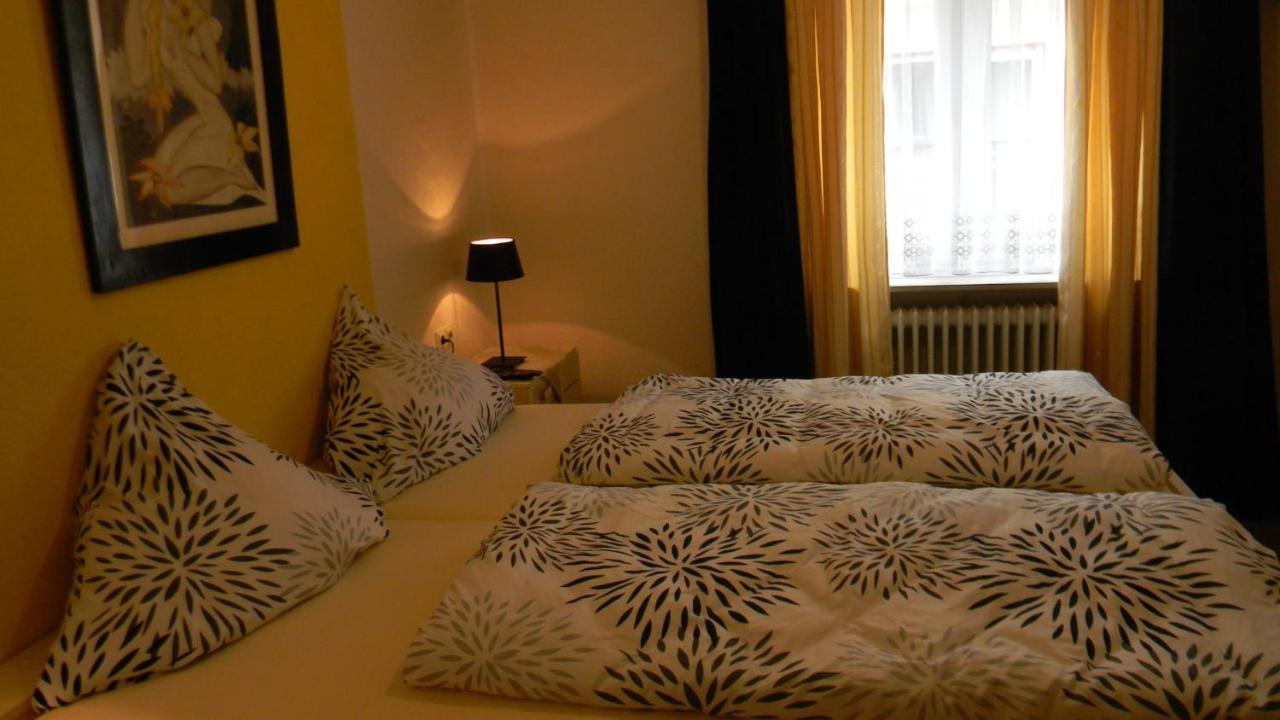 Gastehaus Am Calmont Bed & Breakfast Ediger-Eller Exterior foto