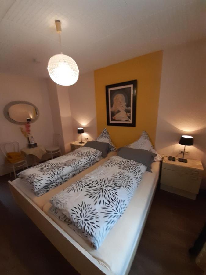 Gastehaus Am Calmont Bed & Breakfast Ediger-Eller Exterior foto