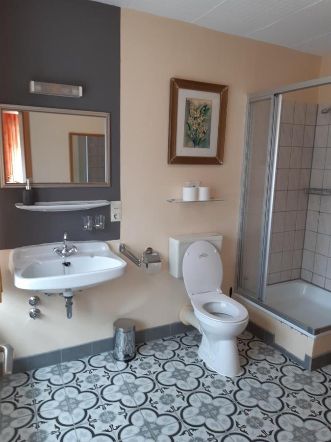 Gastehaus Am Calmont Bed & Breakfast Ediger-Eller Exterior foto
